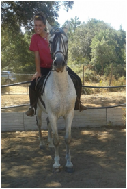 Rebeca y caballo 2